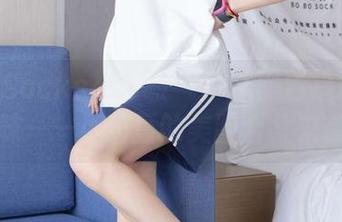 BoBoSocks袜啵啵 – 一抹黑色指甲油的韵味——小甜豆的美图合集来袭！