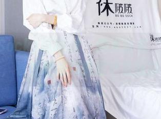 BoBoSocks袜啵啵 – 糯米合集，厚黑丝花絮，看看她怎么搞定这条丝袜的！