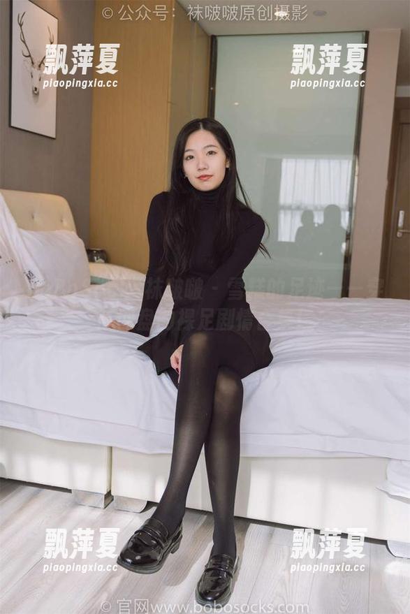 BoBoSocks袜啵啵 - 雪糕的足迹——穿越网盘的裸足剧情合集！