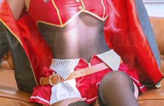 私拍原图大曝光！Byoru和胜利女神妮姬D的那些欢乐时刻