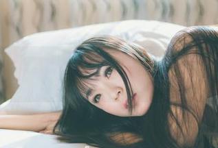 GIRLT果团网 – 在妲己_Toxic的高跟鞋里跳舞：诡异而迷人的写真集，原图让你回味无穷！