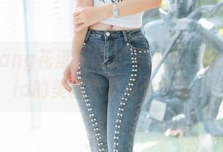 HuaYang花漾 – 私拍与女王：易阳Silvia的美图不只是个传说！