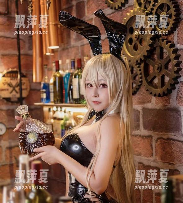 KANEKO_咔喵 迷失在透明中:KANEKO_咔喵精选作品的柔和回声