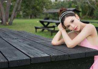 QingDouKe青豆客 – 毛衣、Akiki朱若慕与写真：这是温暖还是心动的资源？