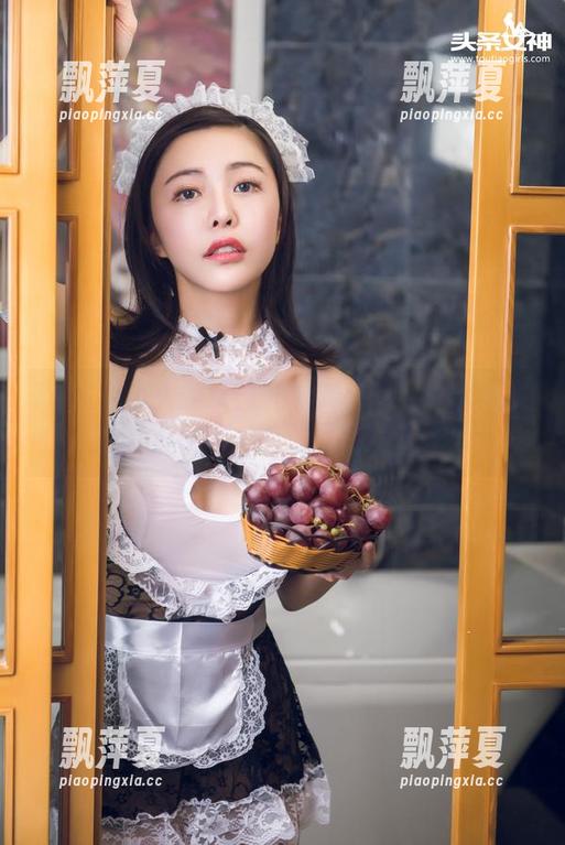 TouTiao头条女神 - 神琦泽步用吊带私拍的诸多姿势，绝对是脑洞大开！