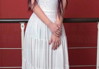 TuiGirl推女郎 – 迷幻浴室时光，王依萌美图下载，给你意想不到的体验