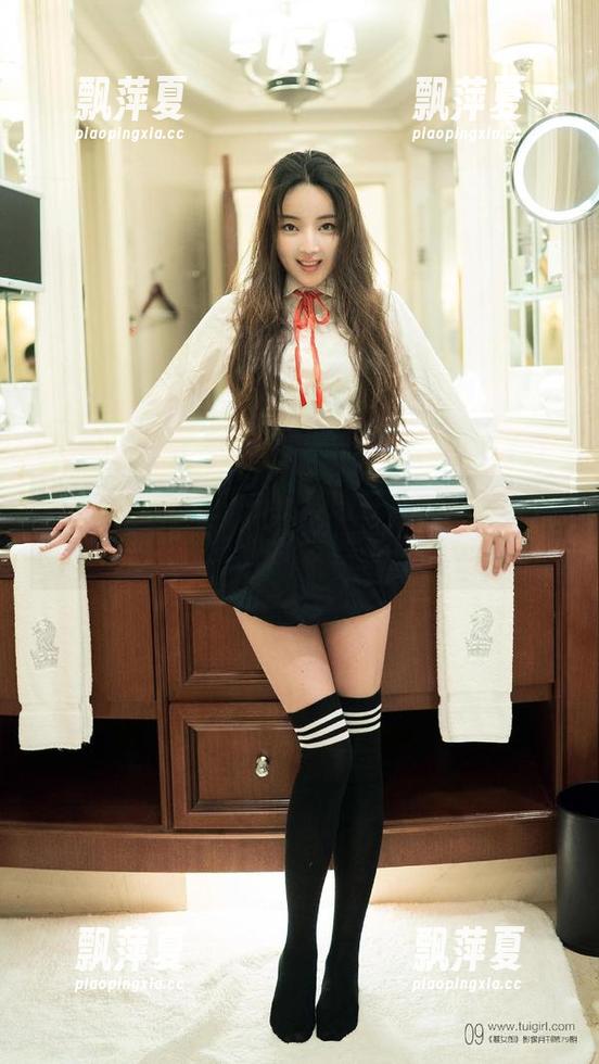 TuiGirl推女郎 - 王馨瑶在线：双马尾合集，真心在想，她的发型跟我一样乱吗？