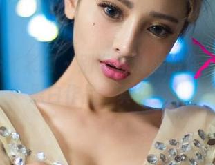 UGirls尤果网 – 别说我没提醒你，杜花花黑白作品，真免费！