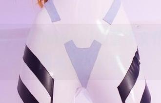精选图库：Vinnegal的蕾泽女仆，光影间藏着小秘密