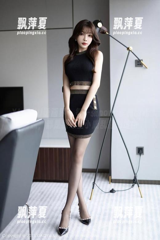 XIAOYU语画界-nova李雅 XIAOYU语画界 - 每一张nova李雅的红裙照,都是我心里小鹿乱撞的理由