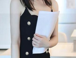 Xiuren秀人网 – Cheryl青树的比基尼日记：用壁纸记录每一个阳光下的夏天写照。