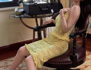 Xiuren秀人网 – 看！卓芷伊EricA的定制作品，真的温柔到让人想多看几遍