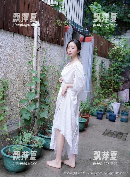 Xiuren秀人网 - 张优ayoyo的高清体操服写真：每一张都能提高你的马甲线梦想，快分享给好友一起奋斗！