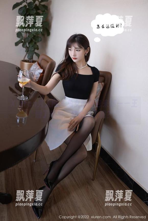 Xiuren秀人网 - 兔女郎图包来袭——王俪丁私拍，你心动了吗？