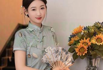 Xiuren秀人网 – 精选写真！田冰冰，她的御姐气场和美臀双重在线！