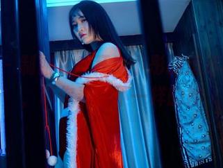 pans – 制服也疯狂！小彤的精选写真集，带你看见不一样的她