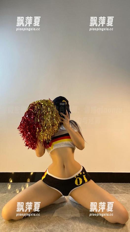微密圈 - 写真与黑色透明：俏妞qiaoniu66在镜头下的魅力与迷离