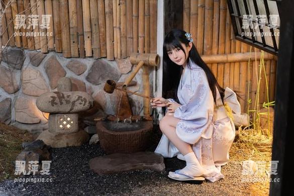 失眠小宁的少女日常：图片分享，仿佛在梦里徘徊