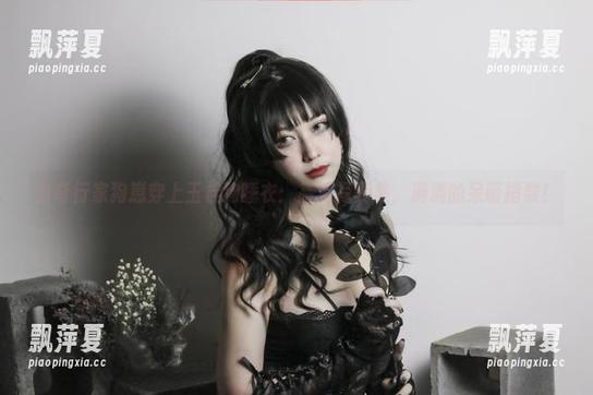 当奇行家狗崽穿上玉桂狗睡衣：高清写真集，满满的呆萌指数！