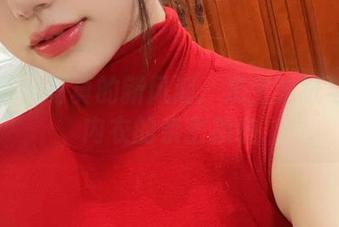 微密圈 – 写真的新风潮：奶宝妹纸与黑色内衣的亲密接触