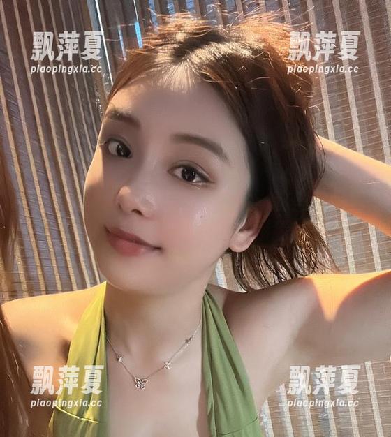 奶雯 微密圈 - 黑色比基尼的奶雯:这些作品暗藏多少潜台词?快来猜猜!
