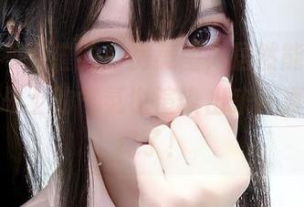 妍子坚不可摧的私房美图，居然能把新世纪福音战士的气氛也渲染出来，真是太魔幻了！