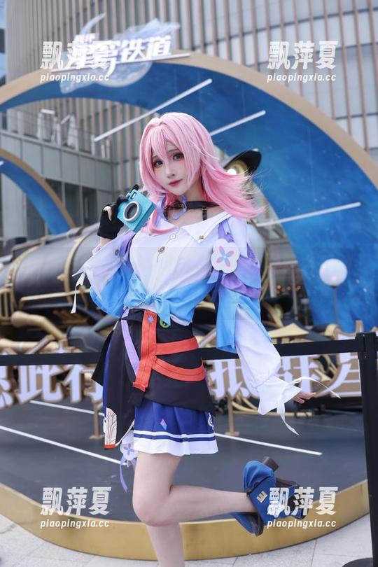明日方舟斯卡蒂的写真图集，妖君白研教你如何不小心变美