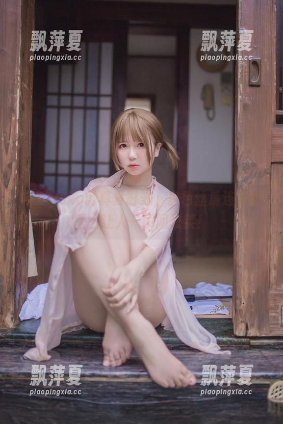 宅夏yoko 宅夏yoko的真夏时光,白色丝质连衣裙原图让人一瞬间晕菜!