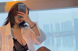 微密圈 – 高清图册：安妮yoo的男友视角，感觉这角度有点小暧昧呢。