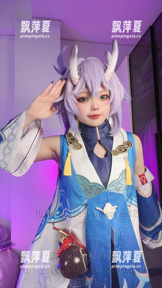 小瑶幺幺 小瑶幺幺的粉色图集:每一张作品都是撩人的洗脑神曲!