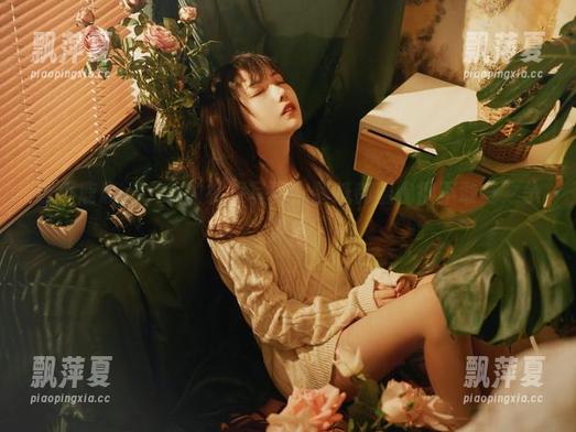 小鹿鹿shika 看小鹿鹿shika的礼服写真,壁纸都羞愧得不敢与之争锋!