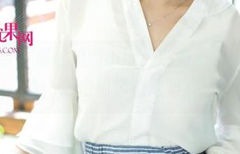 尤果网 – 浴缸里的小编，在看王幼贞的合集，心情悄悄泛起波澜！