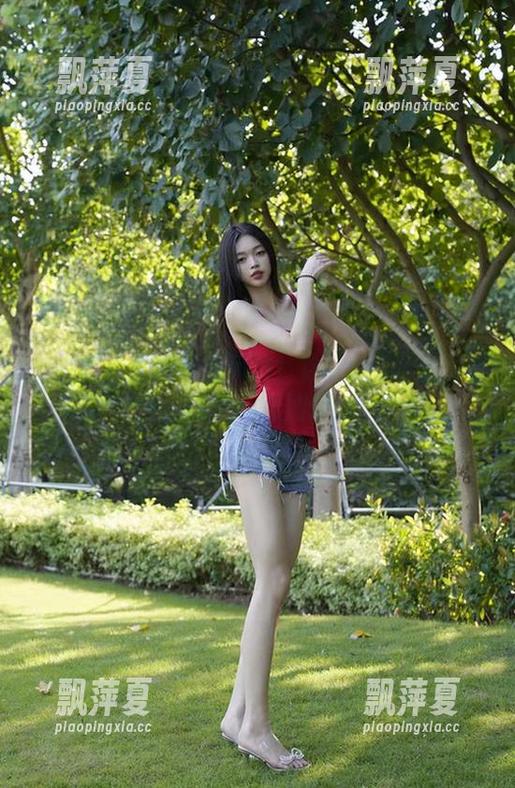 微密圈 - 掀起泳池风波！徐珺大哥最新写真，让人心跳加速！