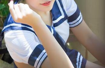 推女神 – 汪佩妮的清纯写真集，资源里的每一瞬间，仿佛都在诉说着夏天的秘密。