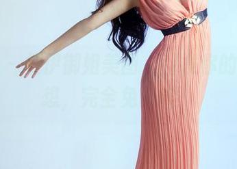 推女郎 – 杨伊御姐美图，引发你的御姐幻想，完全免费哦！