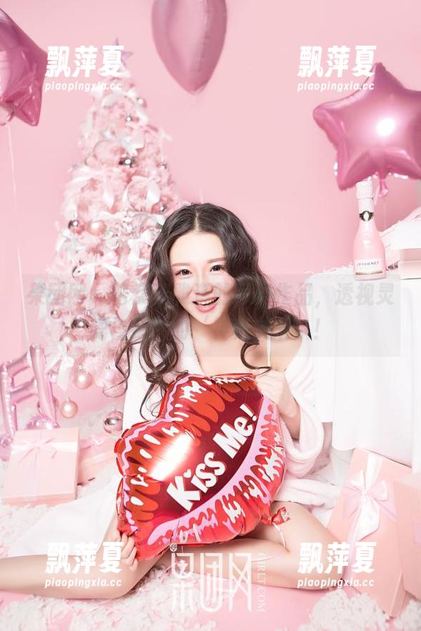果团网-莫雅淇 果团网 - 修女莫雅淇的写真作品,透视灵魂与身体的‘神秘关系’!