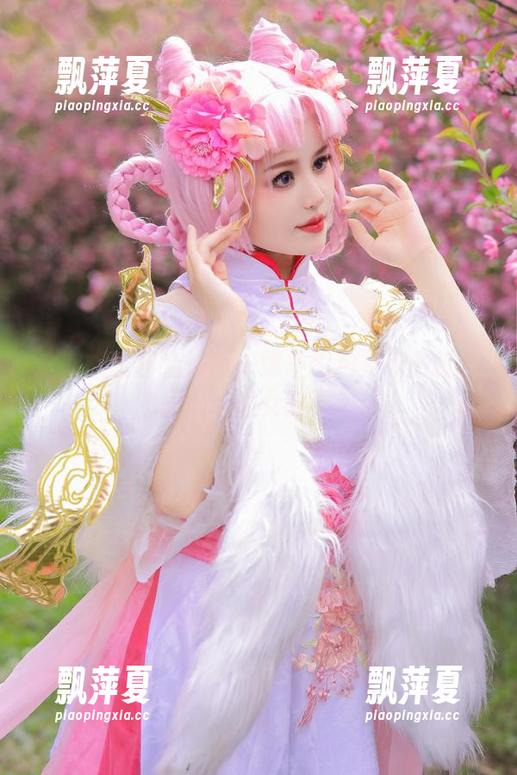 桃暖酱 这次桃暖酱给你带来惊喜图包更新!让你瞬间心动的女孩姿态!