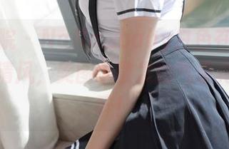 模范学院 – NaNa_baby白色在线，犹如一阵清风，美图中散发的气息真让人陶醉！