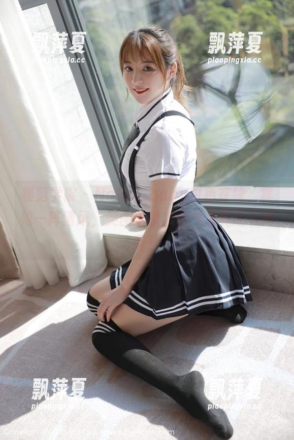模范学院-NaNa_baby 模范学院 - NaNa_baby白色在线,犹如一阵清风,美图中散发的气息真让人陶醉!
