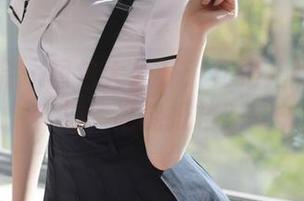 模范学院 – 图包大公开：艾希儿的制服私拍，谁能抵挡？