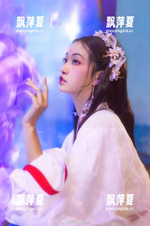 沧霁桔梗 图片里的秘密,沧霁桔梗的微博图福利之锁定你!