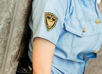 爱尤物 – 不怕冷！张灵儿全新泳池套图更新来袭
