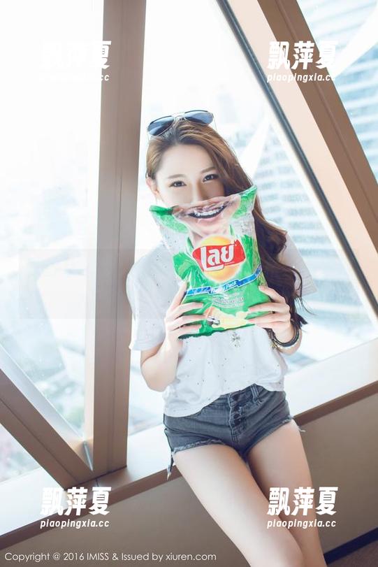爱蜜社 - 双人的诱惑：观看格格污巫如何玩转镜头