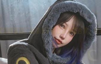 在家也能美得冒泡！狐洛洛子的居家女友合集，快来下载！