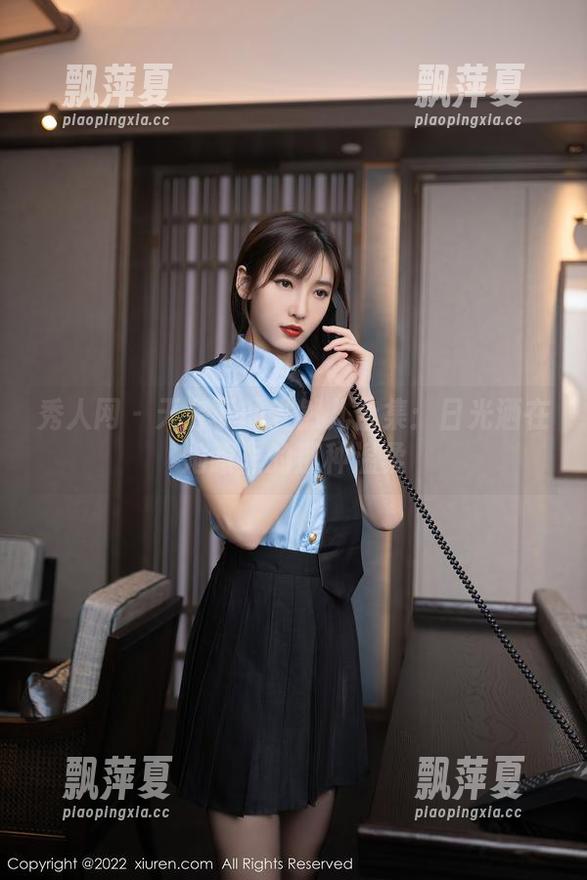 秀人网 - 天台下的安然儿合集：日光洒在她眼里的那种温柔