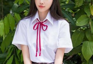 秀人网 – 免费资源收藏！小魔女奈奈的兔女郎照，如此撩人～