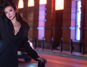 秀人网 – 李可儿万圣节合集：这些壁纸让你忍不住想跳楼（不是字面意思）！