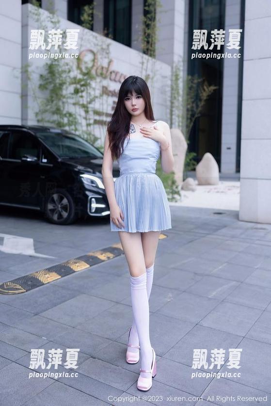 秀人网 - 杏子Yada女王的最新力作！更新图片，让你体会什么叫色感。