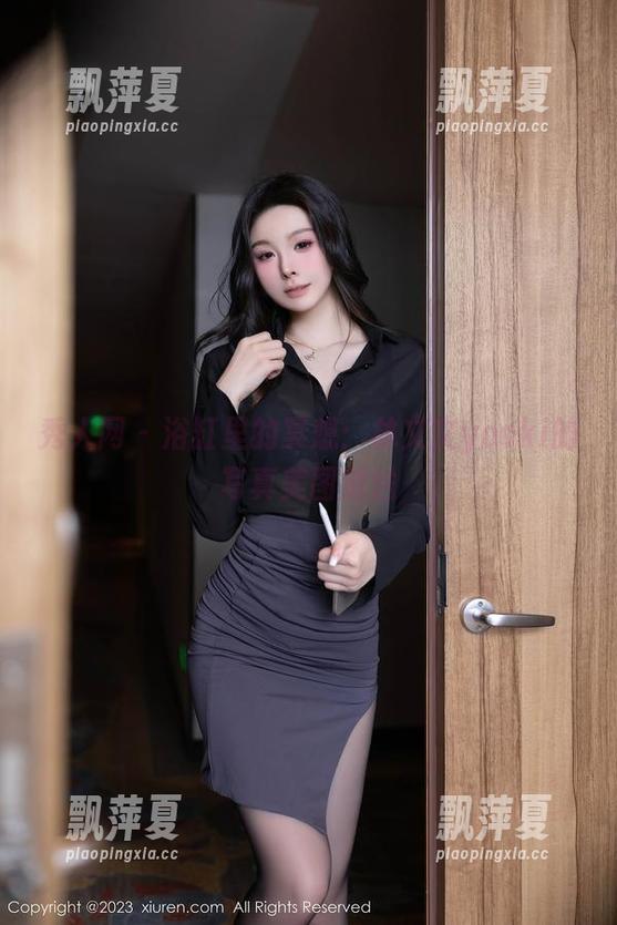 秀人网-林文文yooki 秀人网 - 浴缸里的冥想:林文文yooki的写真美图放送