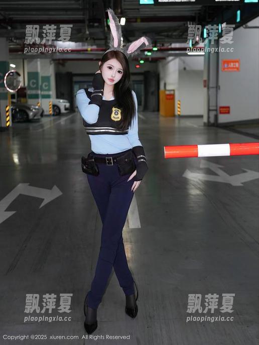 秀人网-水水姐 秀人网 - 水水姐的写真大全:女神气息分享合集,戳中你的心!
